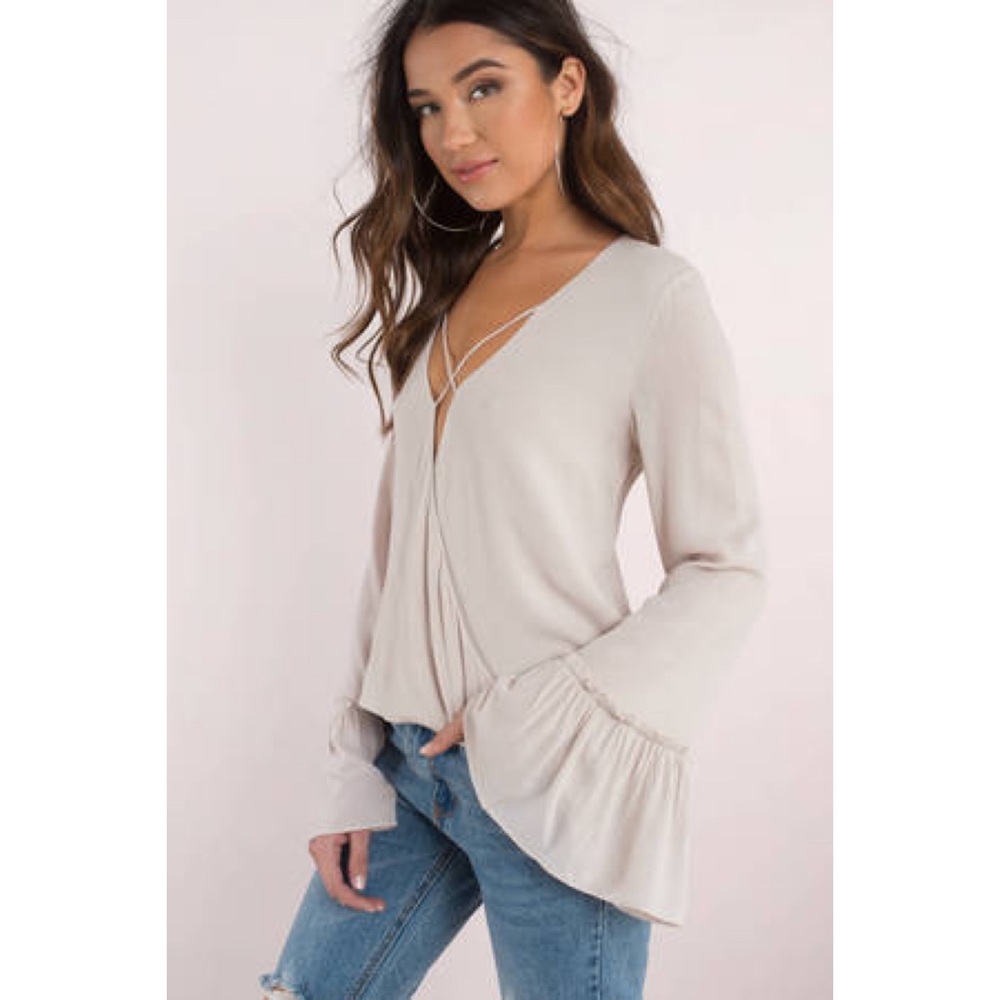 Vestique bell sleeve blouse size L - Picture 1 of 7
